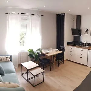  Appartement Studio Tivoli France